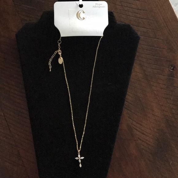 (2/20 )Necklace cross style - Picture 2 of 5